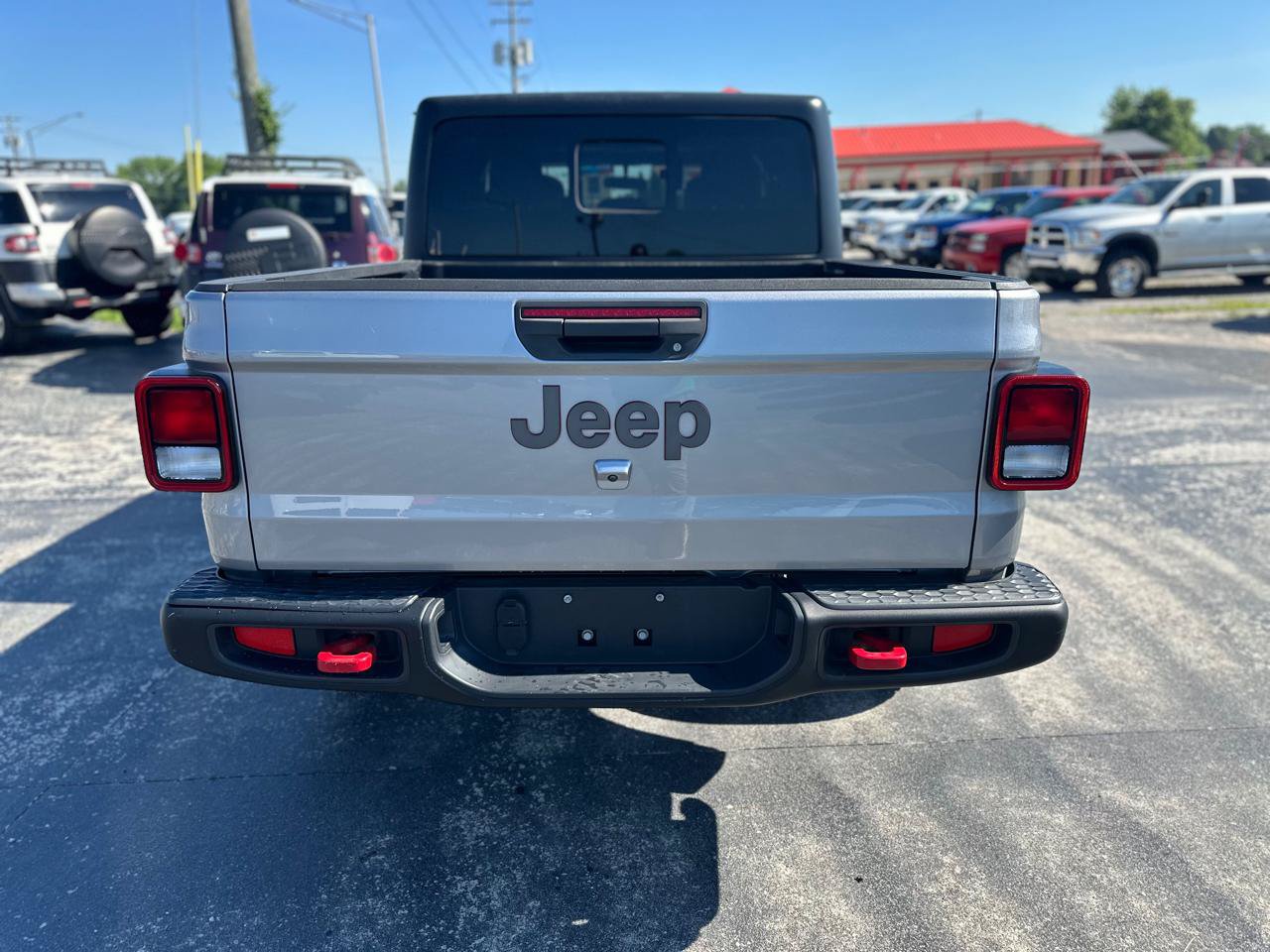 Used 2020 Jeep Gladiator Rubicon AWD/4WD image 4