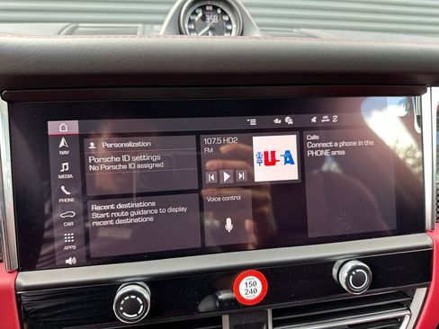 Used 2025 Porsche Macan S image 25