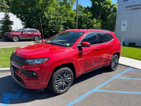 Used 2022 Jeep Compass Limited AWD/4WD image 1