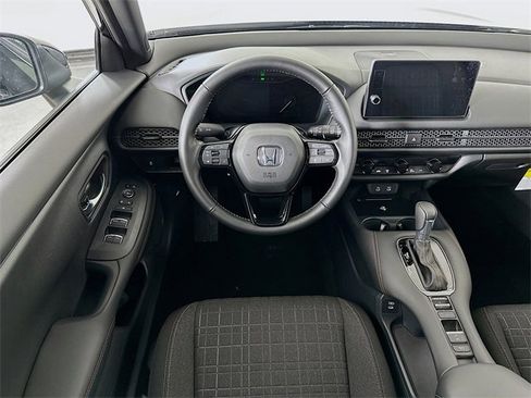 Certified 2026 Honda HR-V Sport image 3