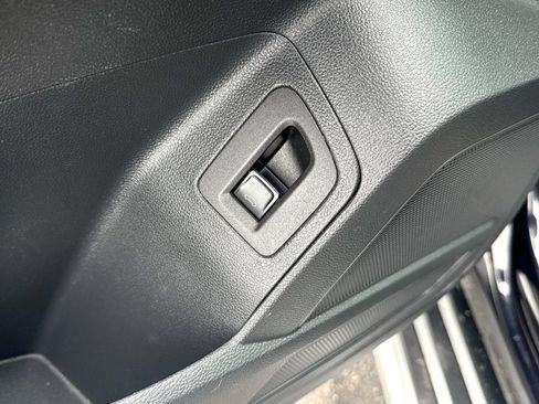 Used 2021 Volkswagen Atlas SEL R-Line image 20