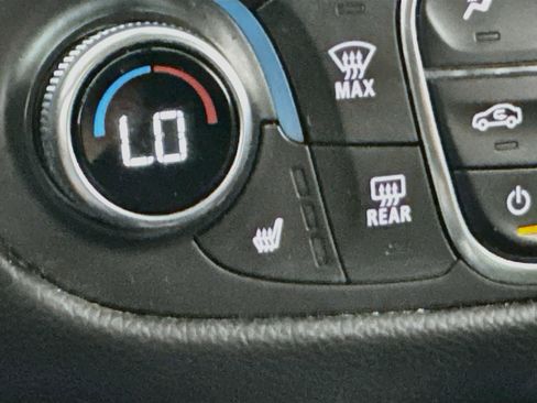 Used 2021 Chevrolet Equinox LT AWD/4WD image 4
