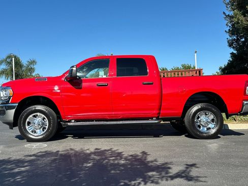 Used 2024 RAM 2500 Tradesman w/ Chrome Appearance Group image 7