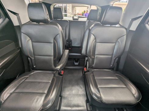 Used 2018 Chevrolet Traverse Premier AWD/4WD image 24