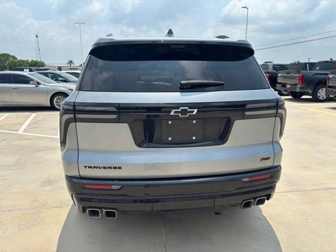 Used 2024 Chevrolet Traverse RS w/ LPO, Floor Liner Package FWD image 5