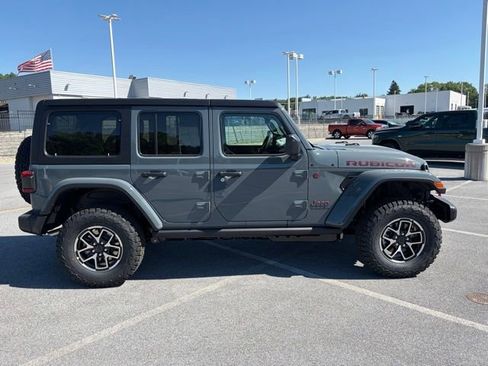 New 2026 Jeep Wrangler Unlimited Rubicon AWD/4WD image 8