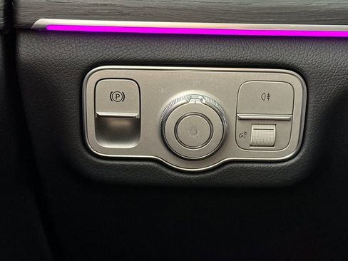 Certified 2026 Mercedes-Benz GLE 350 4MATIC image 32