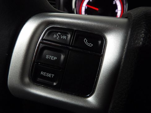 Used 2015 Dodge Grand Caravan American Value Package w/ UConnect Hands-Free Group FWD image 15