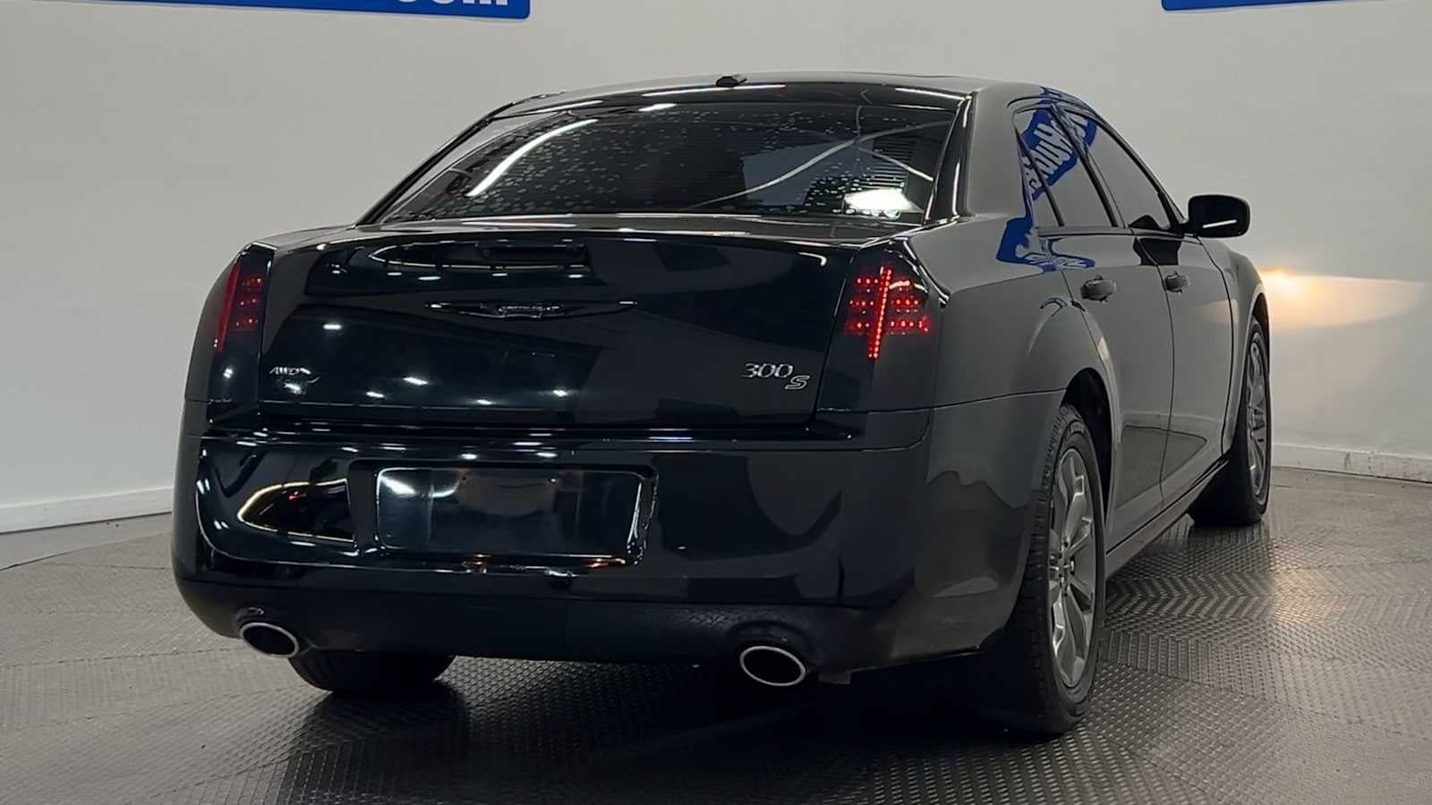 Used 2014 Chrysler 300 S AWD/4WD image 7
