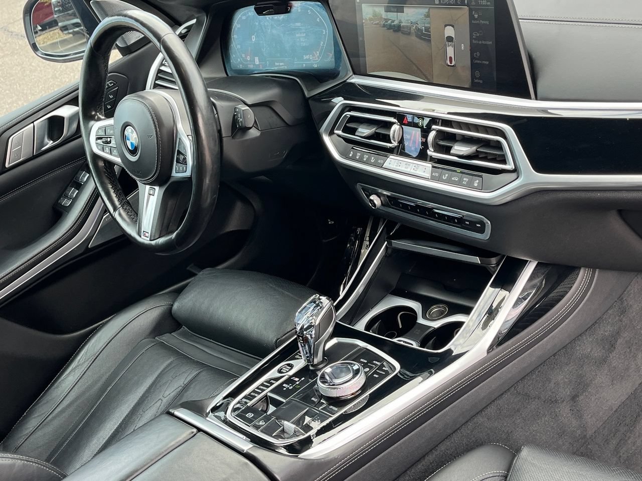 Used 2021 BMW X7 M50i w/ Dynamic Handling Package AWD/4WD image 9