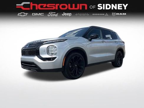 Used 2025 Mitsubishi Outlander 4WD Plug-In Hybrid image 9