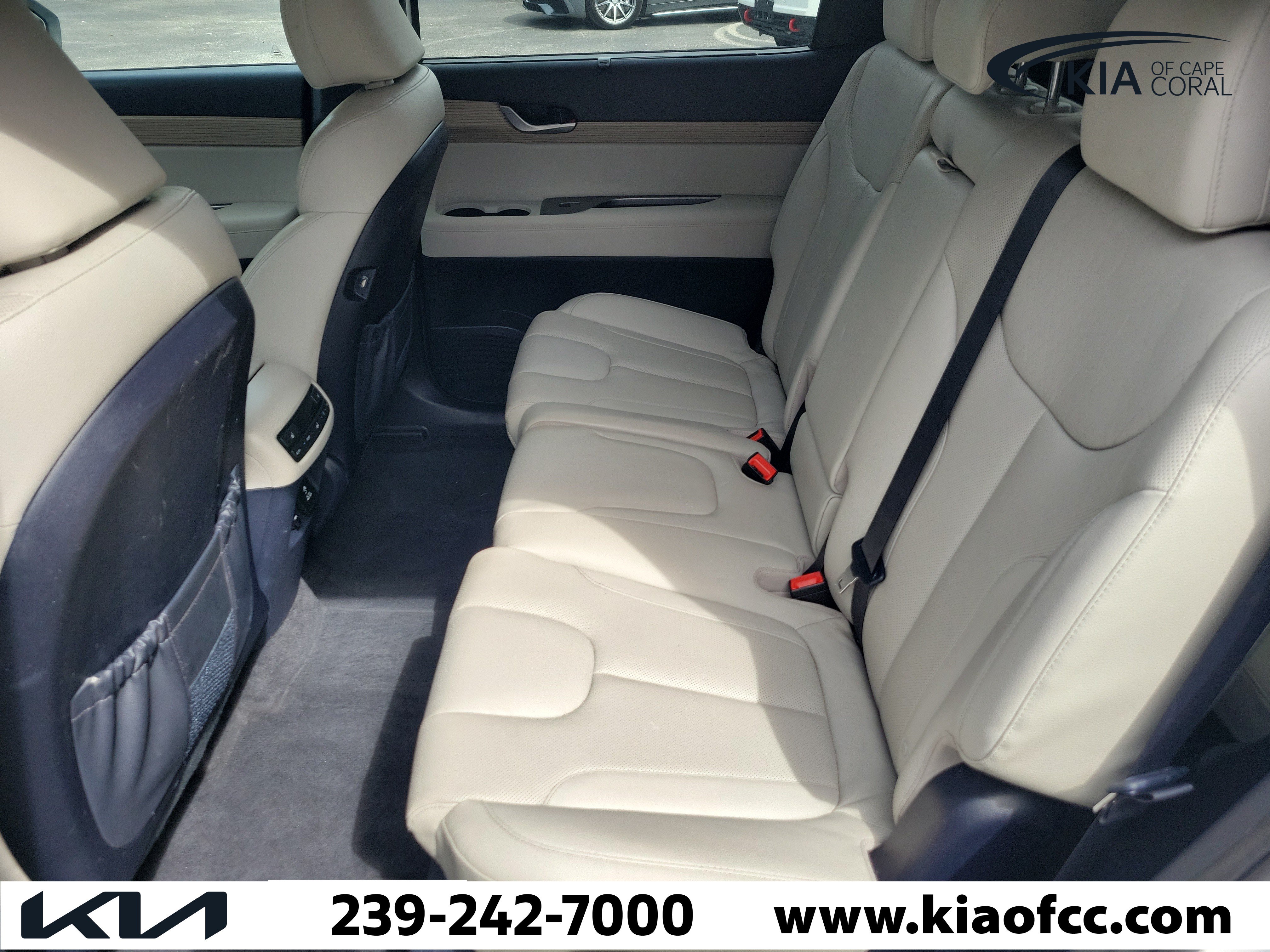 Used 2022 Hyundai Palisade SEL w/ 8P Bench Seat Package FWD image 12