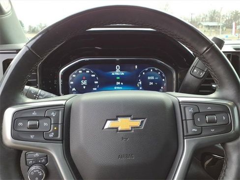 Used 2023 Chevrolet Silverado 1500 LT image 18