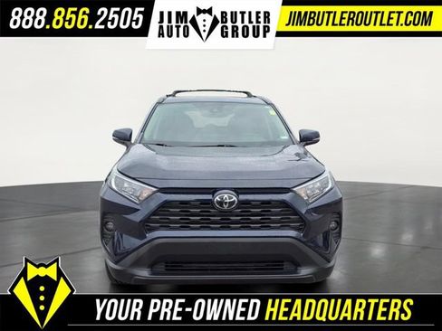 Used 2021 Toyota RAV4 XLE Premium AWD/4WD image 29