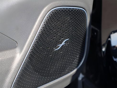 New 2026 Mercedes-Benz GLB 250 4MATIC image 28