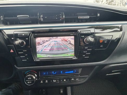 Used 2014 Toyota Corolla S image 12