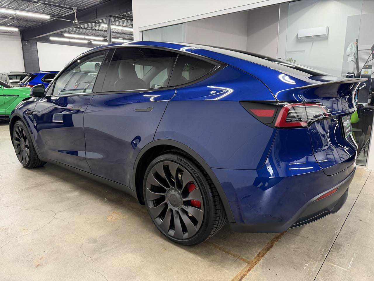 Used 2023 Tesla Model Y Performance AWD/4WD image 6