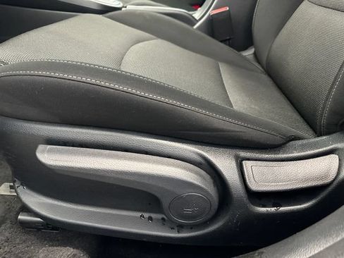 Used 2024 Kia Forte LXS FWD image 19