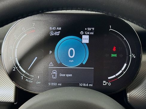 Used 2022 MINI Cooper 4-Door Hardtop image 12