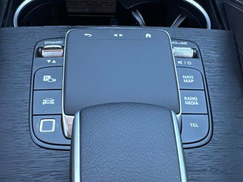 Used 2025 Mercedes-Benz GLE 350 4MATIC image 27