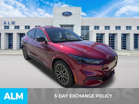 Used 2025 Ford Mustang Mach-E Premium image 4