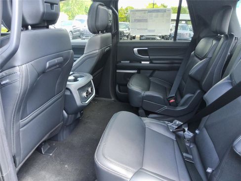 New 2026 Ford Expedition Platinum AWD/4WD image 19