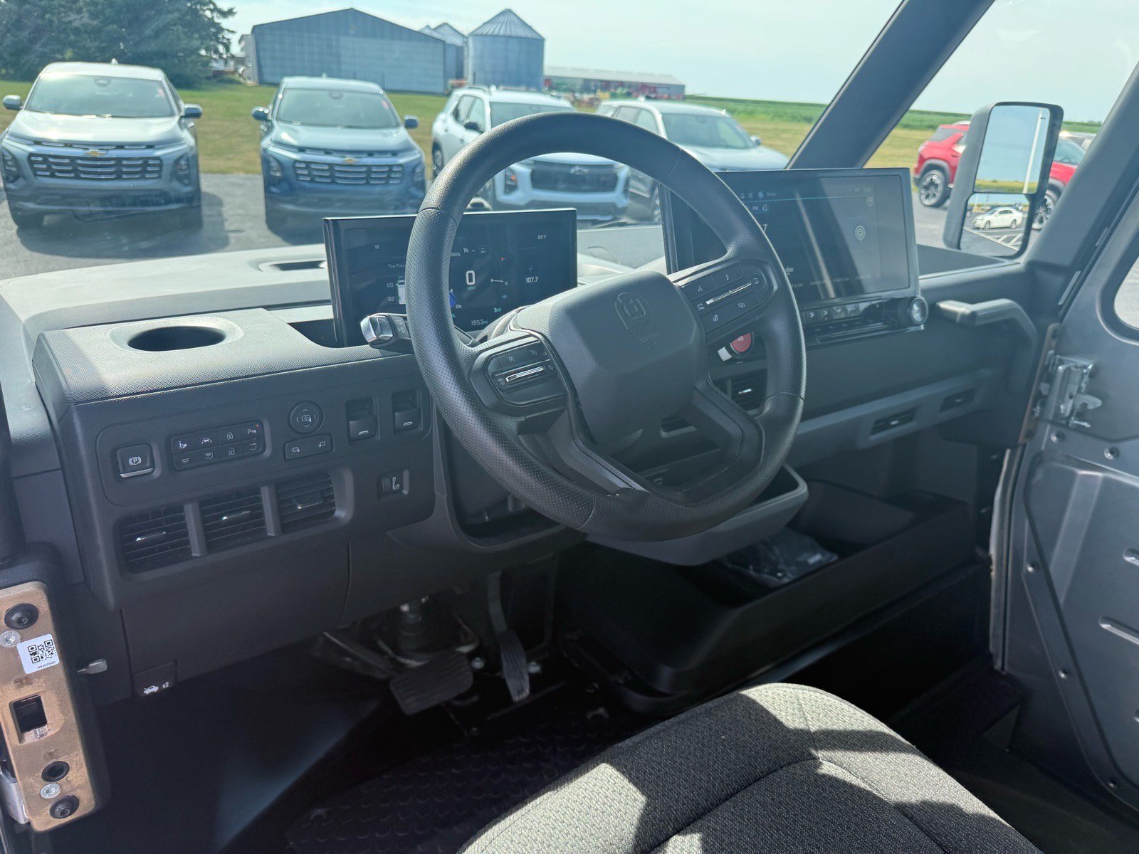 Used 2024 Chevrolet Brightdrop 600 w/ Commercial Equipment Package AWD/4WD image 11