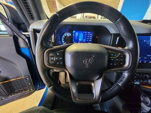 Used 2021 Ford Bronco Badlands image 18