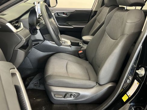 Used 2023 Toyota RAV4 XLE w/ Convenience Package AWD/4WD image 12