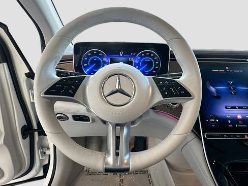 Used 2024 Mercedes-Benz EQE 350+ SUV image 11