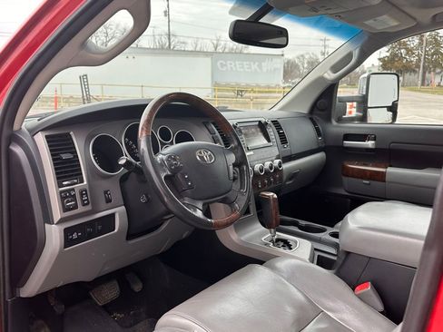 Used 2013 Toyota Tundra Platinum image 10