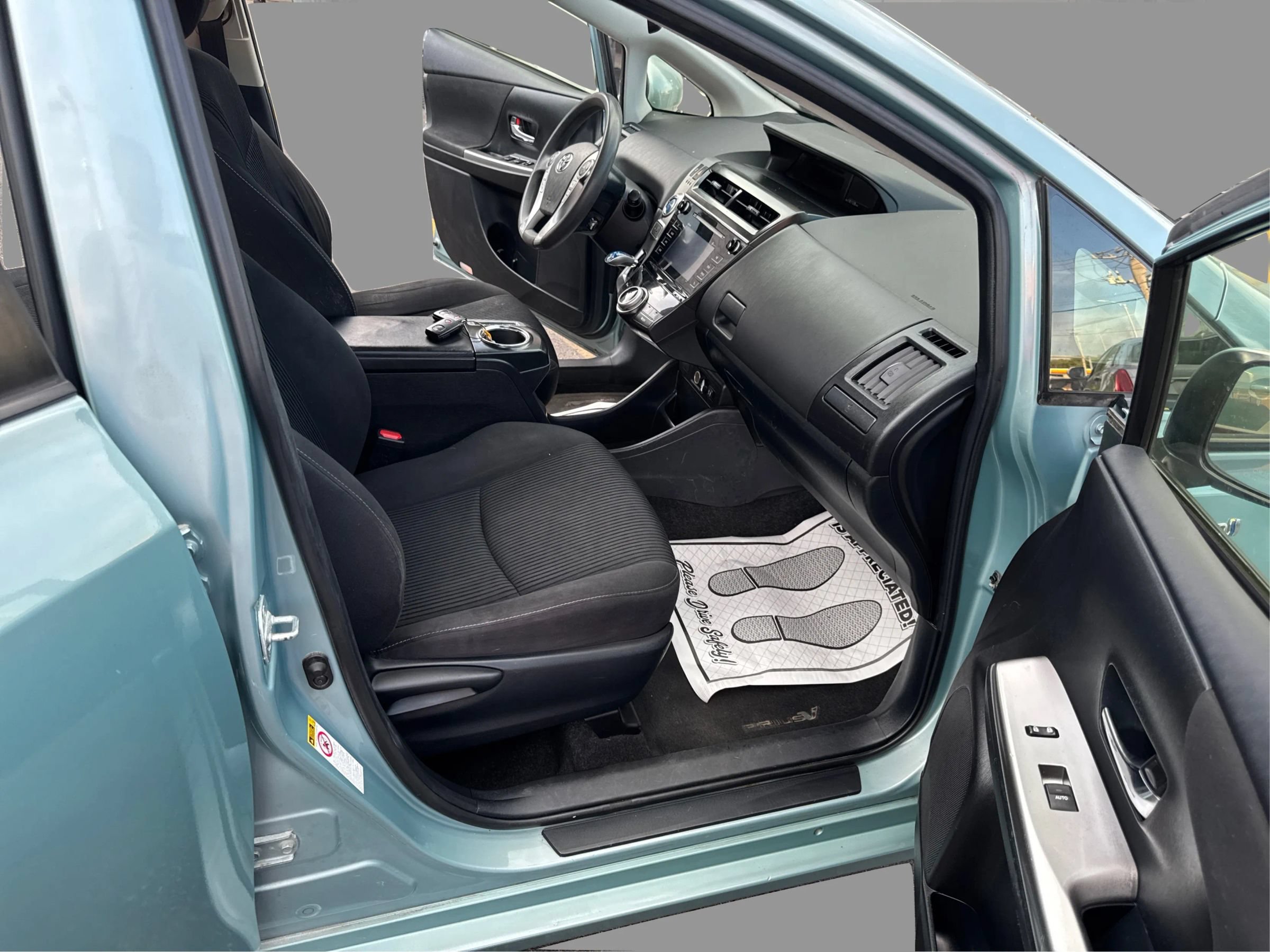 Used 2015 Toyota Prius V Three FWD image 24
