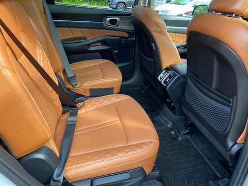 Used 2022 Kia Sorento SX Prestige w/ Rust Color Package image 22