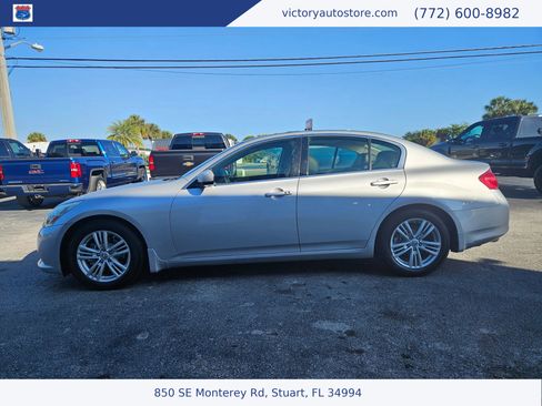 Used 2011 INFINITI G37 Journey w/ Premium Pkg image 8