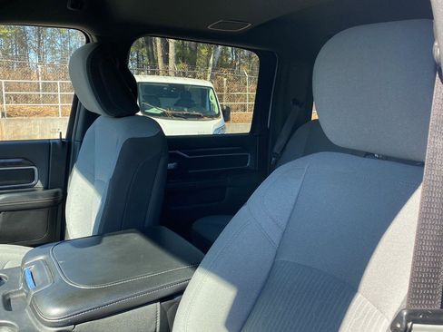 Used 2024 RAM 2500 Big Horn w/ Bed Utility Group image 9