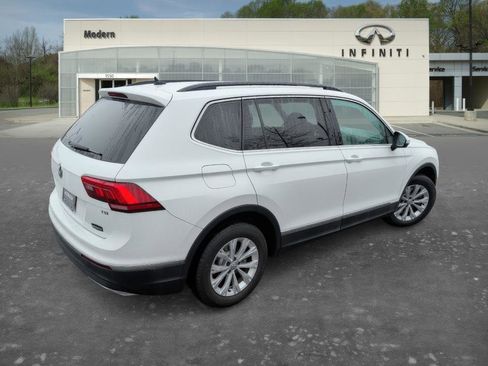 Used 2018 Volkswagen Tiguan SE image 4
