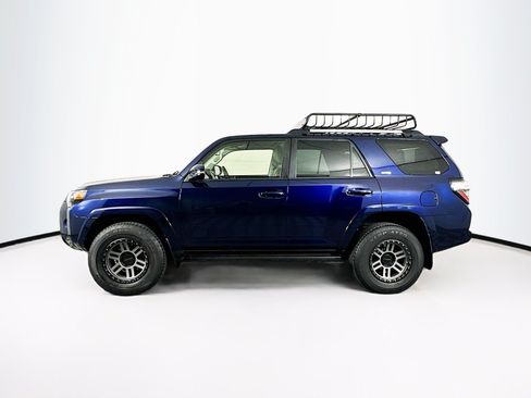 Used 2021 Toyota 4Runner SR5 Premium w/ Moonroof Package AWD/4WD image 4