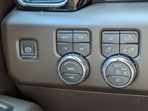 New 2026 GMC Sierra 1500 Denali w/ Denali Reserve Package AWD/4WD image 50