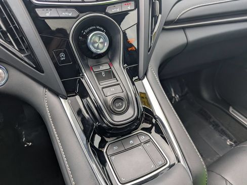 Used 2025 Acura RDX SH-AWD image 21
