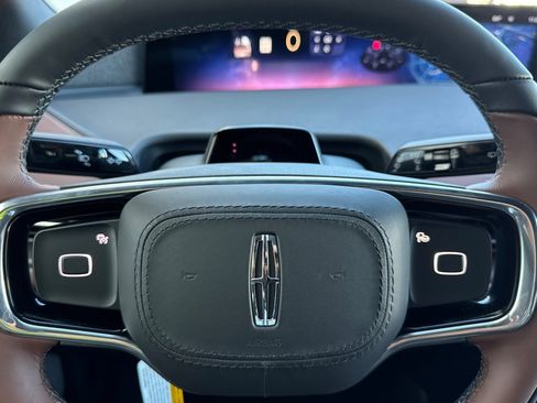 New 2025 Lincoln Navigator Reserve image 24