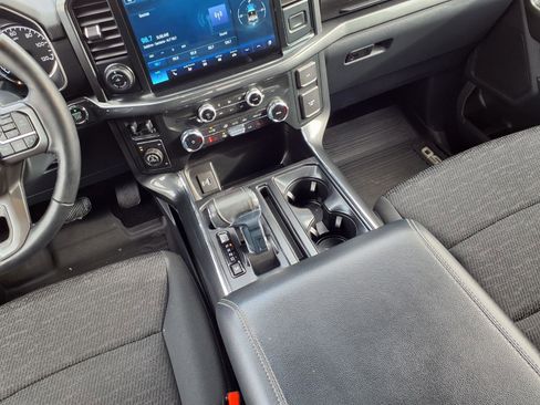 Used 2022 Ford F150 XLT w/ Equipment Group 302A High image 10