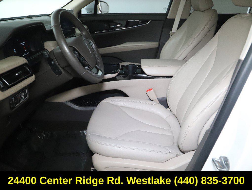 Used 2023 Lincoln Nautilus FWD w/ Premium Package image 18