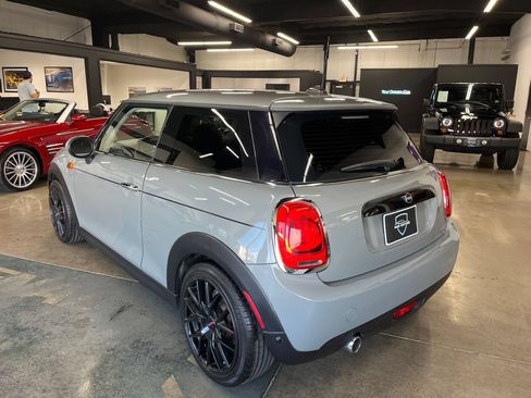 Used 2019 MINI Cooper 2-Door Hardtop FWD image 10