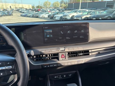 Used 2025 Kia K4 LXS image 17