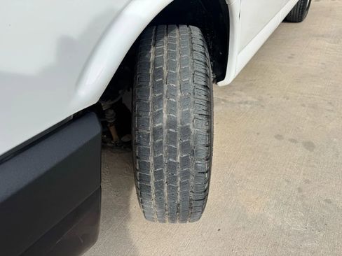 Used 2017 Chevrolet Express 2500 LS image 19