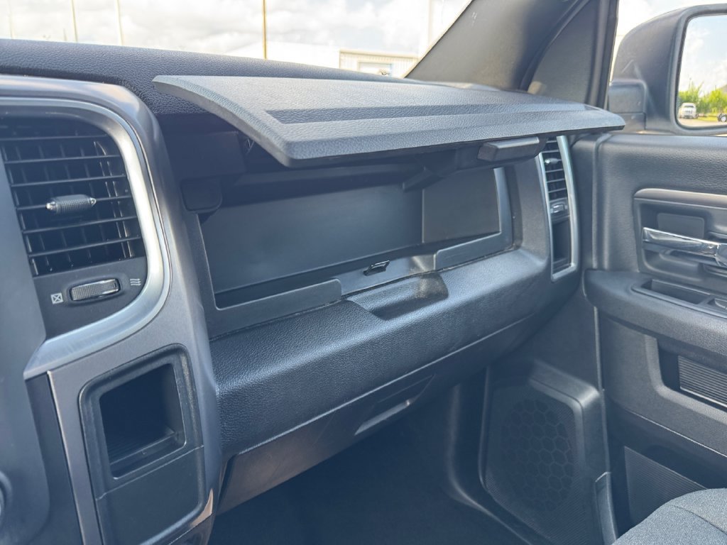 Used 2024 RAM 1500 Warlock RWD image 19