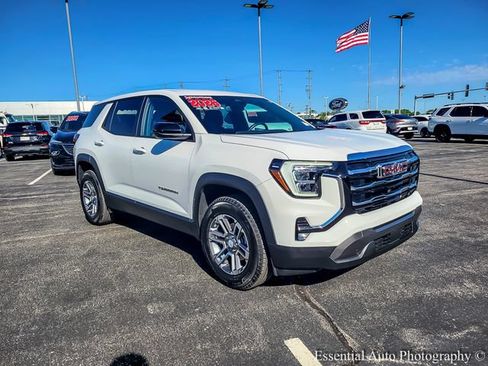 Certified 2026 GMC Terrain Elevation AWD/4WD image 3