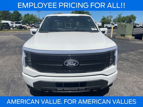 New 2025 Ford F150 Lightning Platinum AWD/4WD image 8