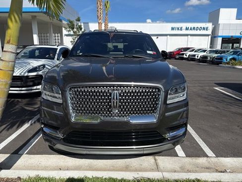 Used 2018 Lincoln Navigator L Reserve w/ Technology Package image 2