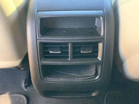 Certified 2017 Cadillac XT5 Base image 19